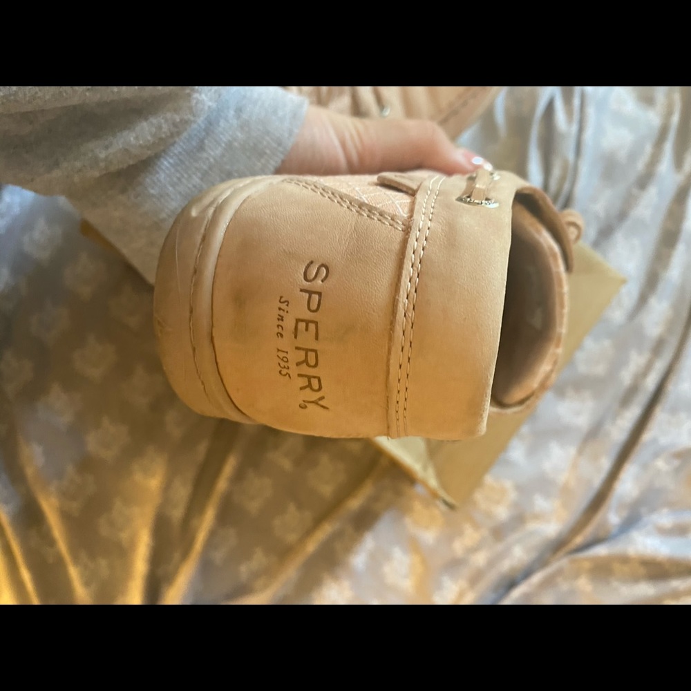 Pink sperrys - Picture 2 of 8